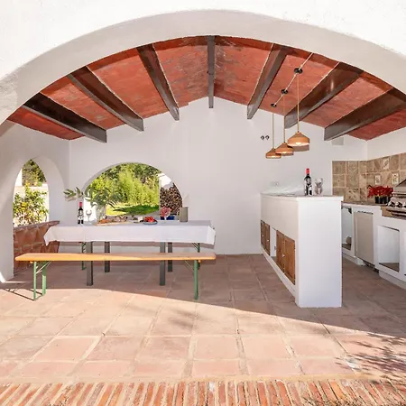 Ginkgo - Familienfreundliches In Katalanischer Masia شقة